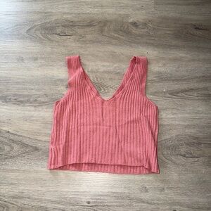 Brandy Melville Ribbed V-Neck Crop Tank - Coral Pink